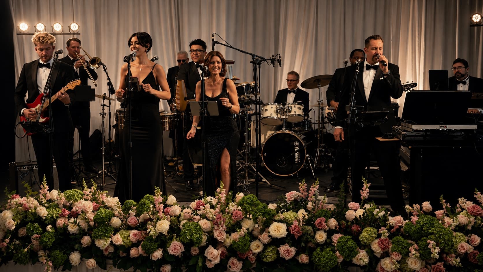 Live entertainment at a de Bois event